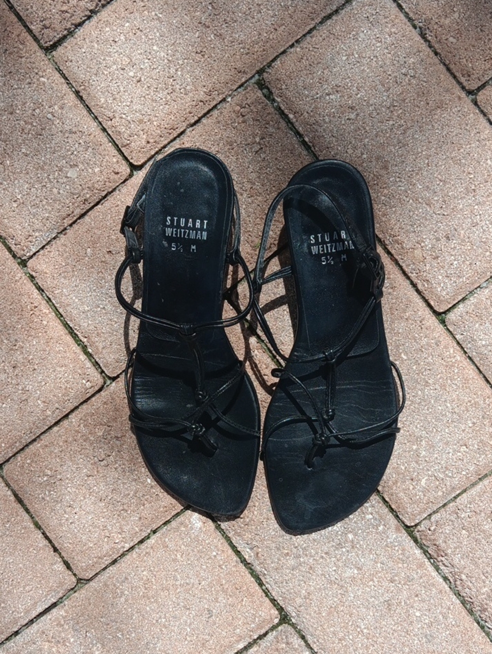 Stuart Weitzman Black Strappy Knot Sandals 5.5.Great Condition
